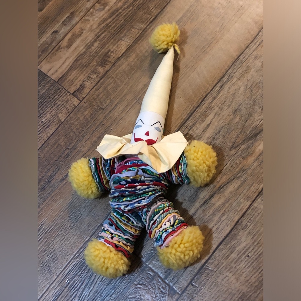 Vintage Yo Yo Clown Baby Doll Embroidered Cloth Face Yellow Circus Spooky Scary